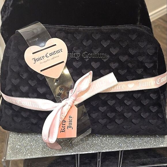 Juicy Couture Signature Logo Heart Embossed 2-PC Velour Travel Cosmetic Bag Set - Picture 9 of 10